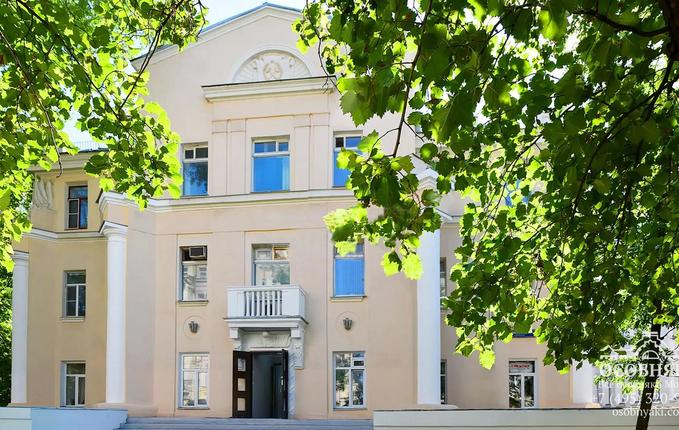 в Милютинском переулке, 18А, площадь 4362 м