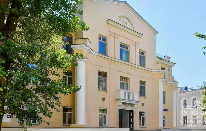 в Милютинском переулке, 18А, площадь 4362 м