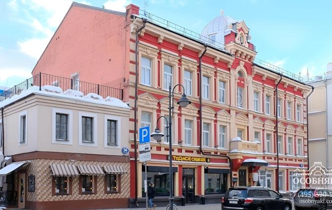 на Пятницкой улице, 54, площадь 966 м