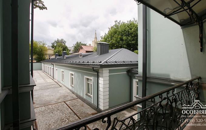 в Трубниковском переулке, 21, площадь 1325 м