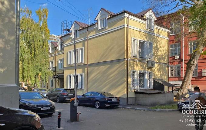 на Моховой улице, 11/1, площадь 789 м