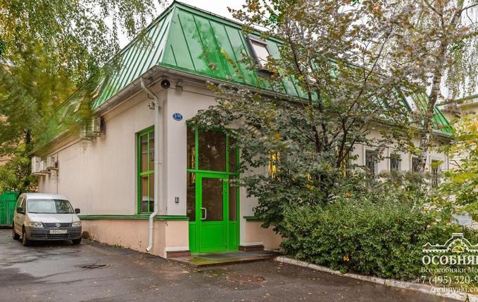 на улице Льва Толстого, 2, площадь 573 м