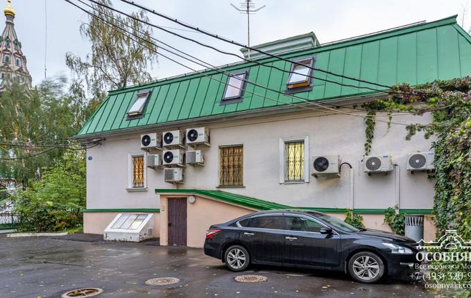 на улице Льва Толстого, 2, площадь 573 м