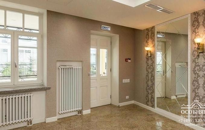 в 1-м Хвостовом переулке, 13, площадь 261 м