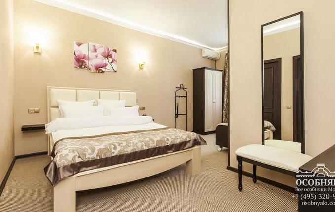 на Тверской, 12, площадь 550 м