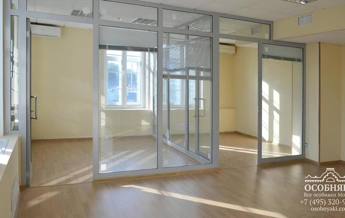 на Лужнецкой набережной, 10Б, площадь 869 м