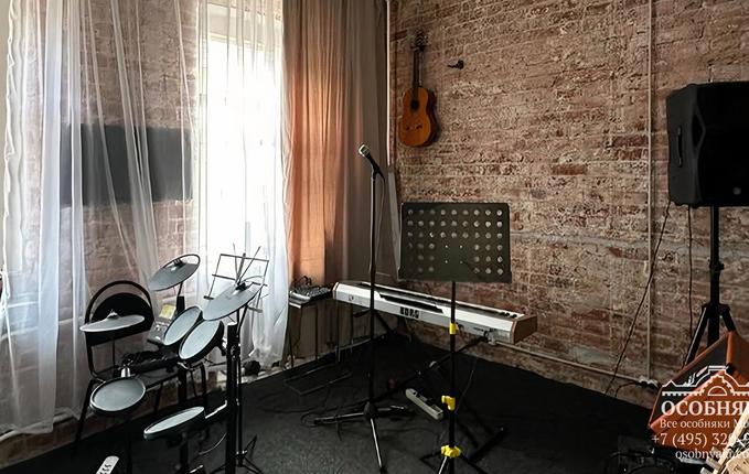 в Пушкарёвом переулке, 22, площадь 418 м