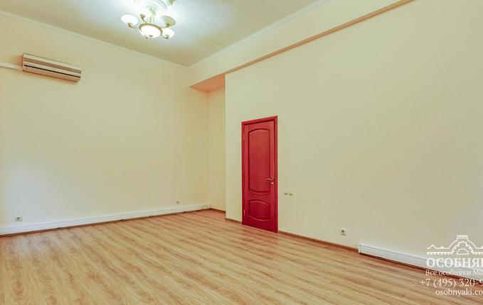 в Серебряническом переулке, 3, площадь 1000 м