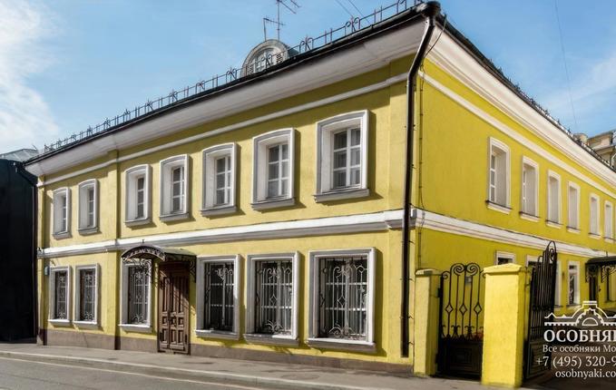 в Большом Сухаревском переулке, 5, площадь 900 м