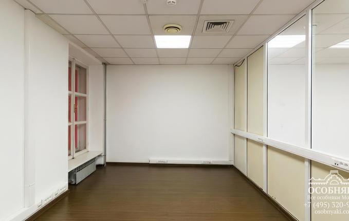 в Большом Сухаревском переулке, 5, площадь 900 м