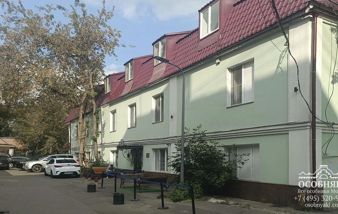 в Большом Каретном переулке, 4, площадь 479 м