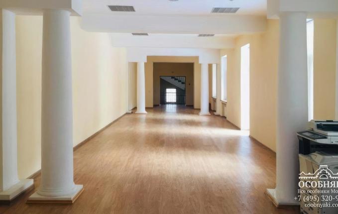 на улице Жебрунова, 6, площадь 3605 м