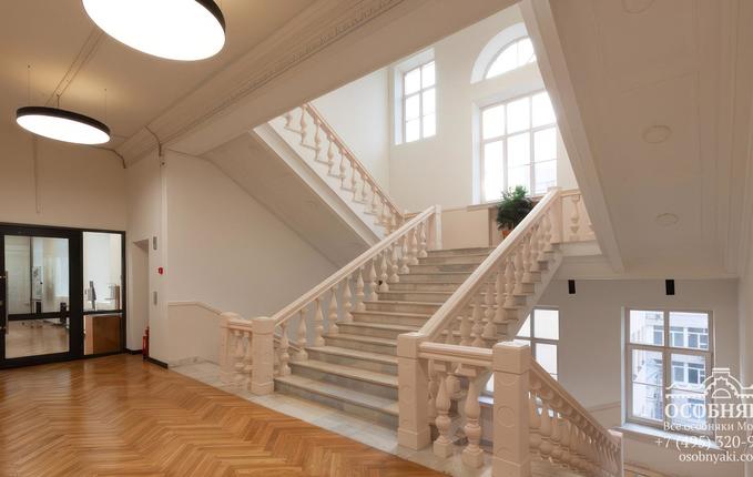 на Новорязанской улице, 8А, площадь 13680 м