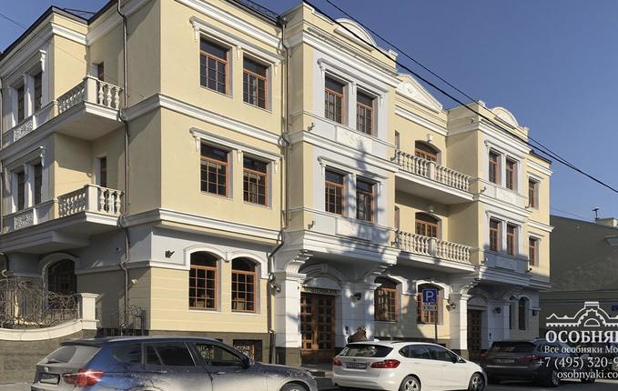 в Чертольском переулке, 4, площадь 1481 м