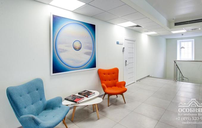 в 1-м Смоленском переулке, 7, площадь 2200 м