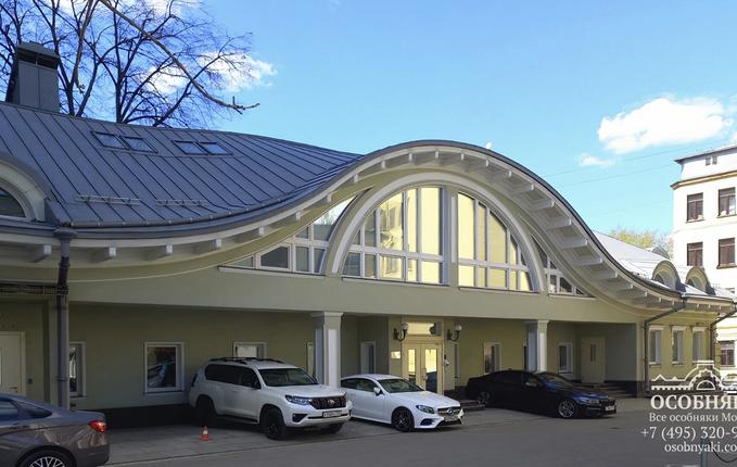 на Земляном валу, 68/18, площадь 692 м