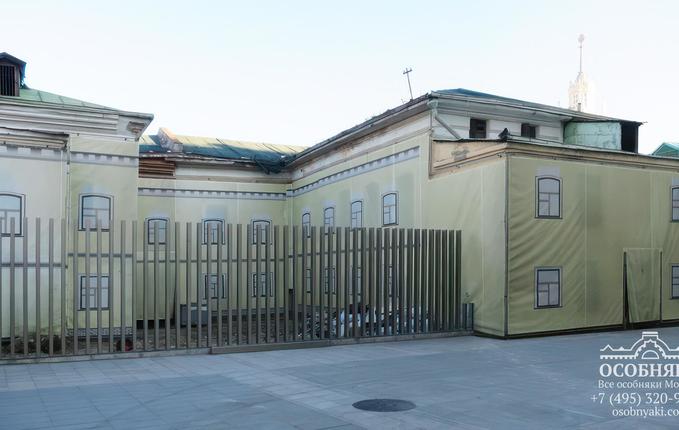 на Раушской набережной, 28, площадь 720 м