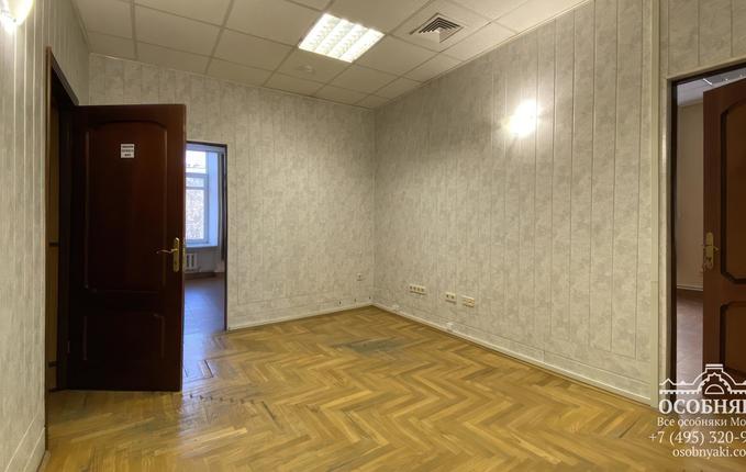 на улице Александра Солженицына, 8, площадь 800 м