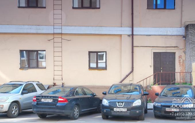 на 3-й улице Ямского Поля, 30, площадь 1478 м