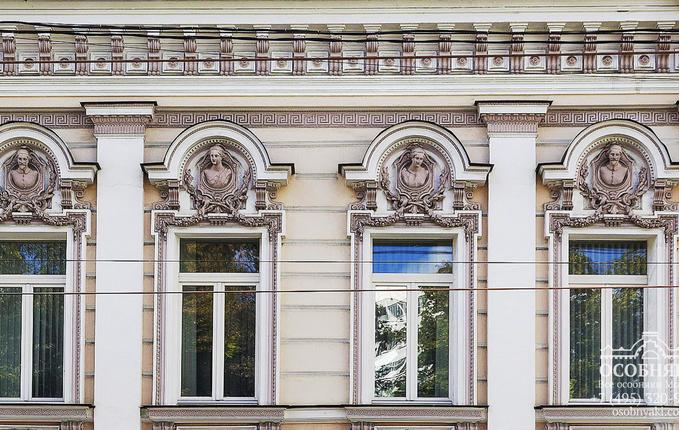 на Новокузнецкой, 24с1, площадь 1200 м