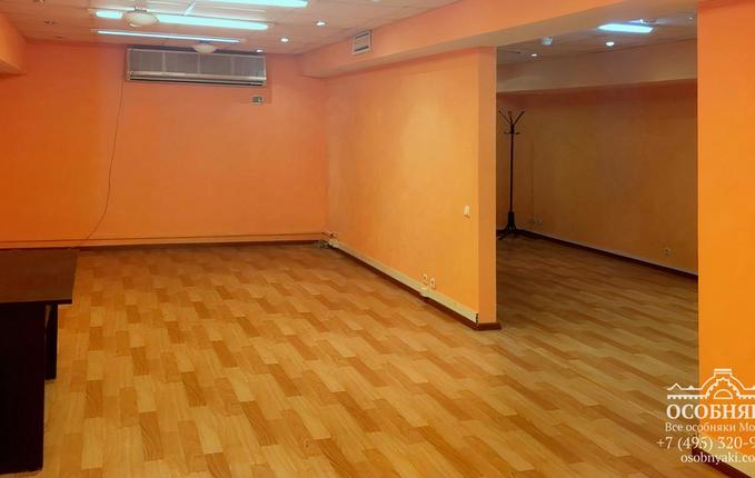 на улице Марии Ульяновой, 17А, площадь 798 м