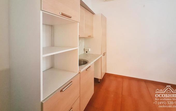 в Кривоарбатском переулке, 13, площадь 514 м