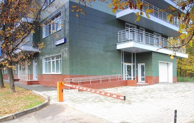 на улице Маршала Тимошенко, 29, площадь 2305 м