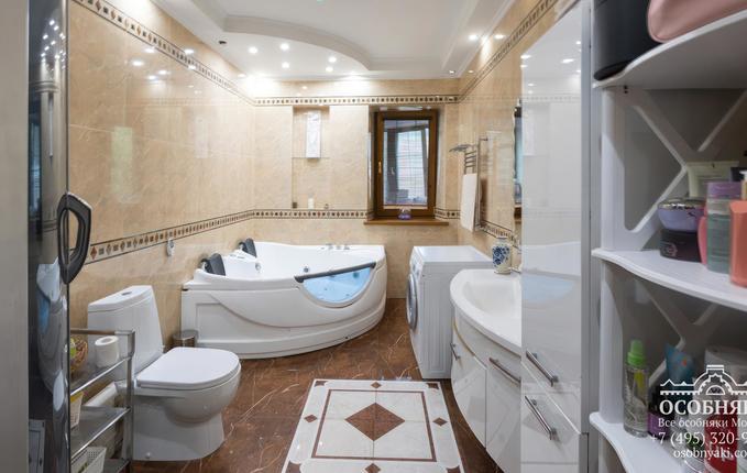 на улице Сурикова, 12, площадь 560 м