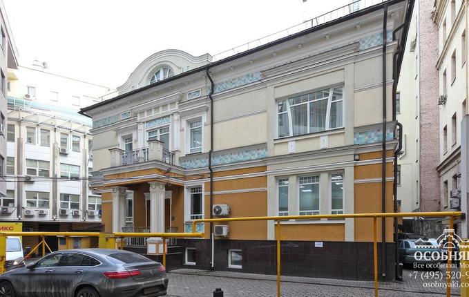 в Мясницком проезде, 1, площадь 704 м