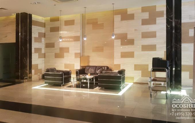 в Яковоапостольском переулке, 12, площадь 10340 м