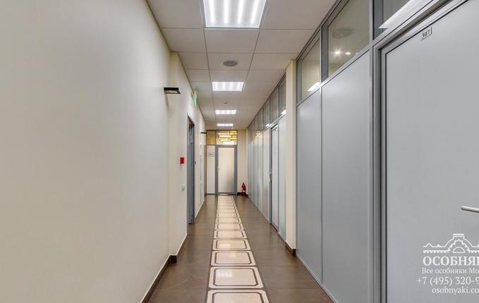 на Валовой улице, 21, площадь 1615 м