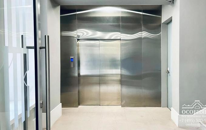 в Хохловском переулке, 10, площадь 1713 м