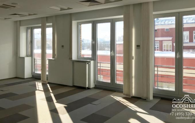 на Кадашёвской набережной, 26, площадь 770 м