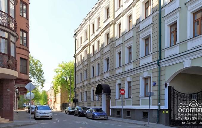 в Большом Демидовском переулке, 12, площадь 6270 м