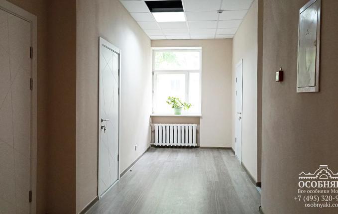 на улице Расковой, 11, площадь 1335 м