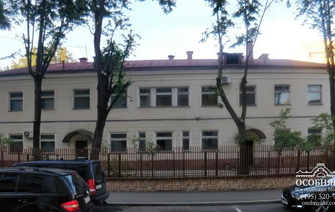 в Мерзляковском переулке, 22, площадь 692 м