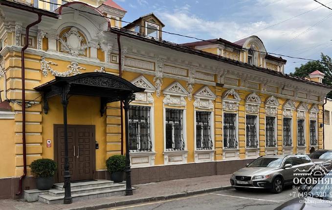 в Малом Каретном переулке, 11с1, площадь 990 м