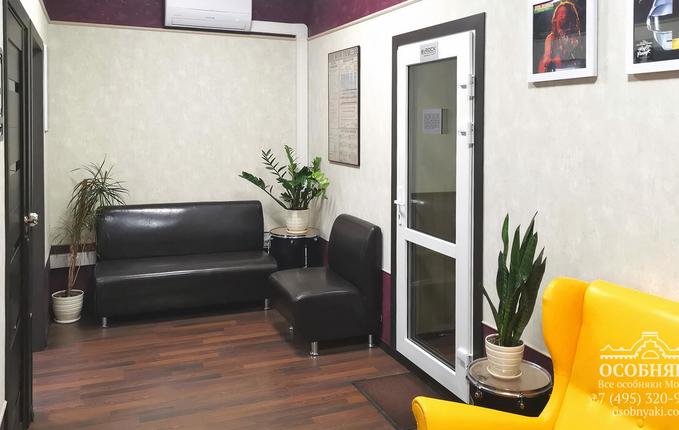 на Космодамианской набережной, 38, площадь 1800 м