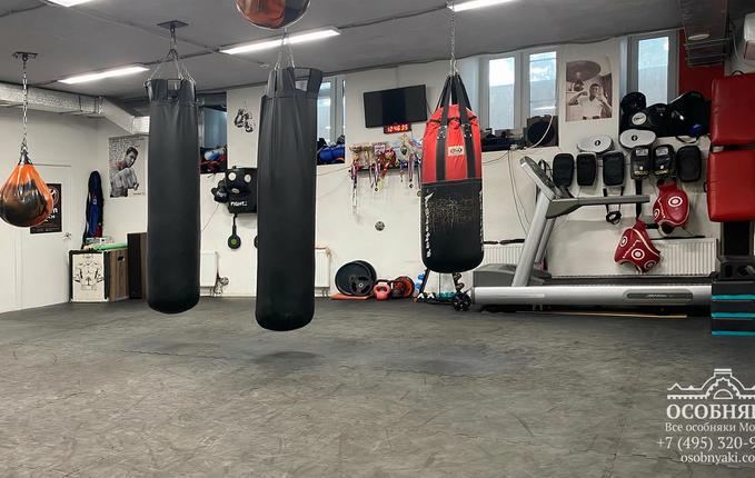 на Космодамианской набережной, 38, площадь 1800 м