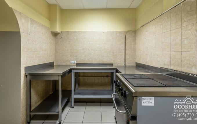 в Последнем переулке, 22, площадь 742 м