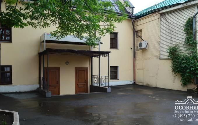 на улице Сергия Радонежского, 13, площадь 1302 м