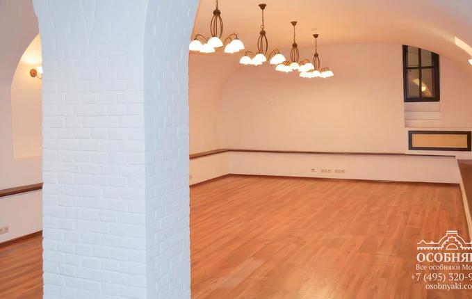 на улице Сергия Радонежского, 13, площадь 1302 м