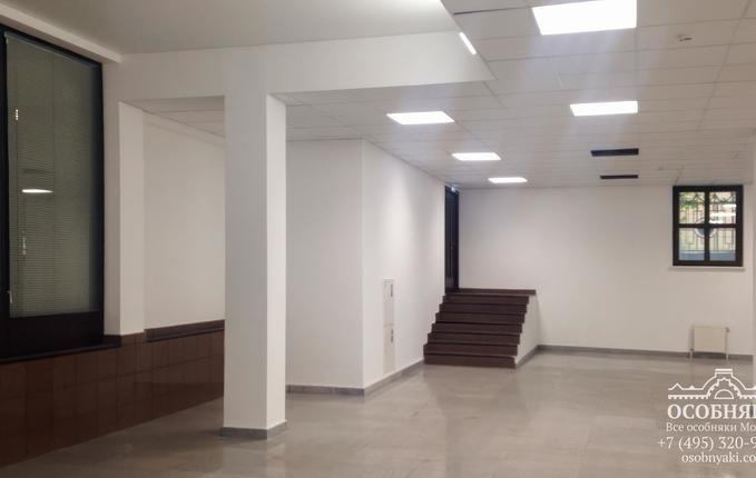 во 2-м Казачьем переулке, 11, площадь 5058 м