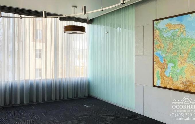 на улице Хамовнический Вал, 26, площадь 2460 м