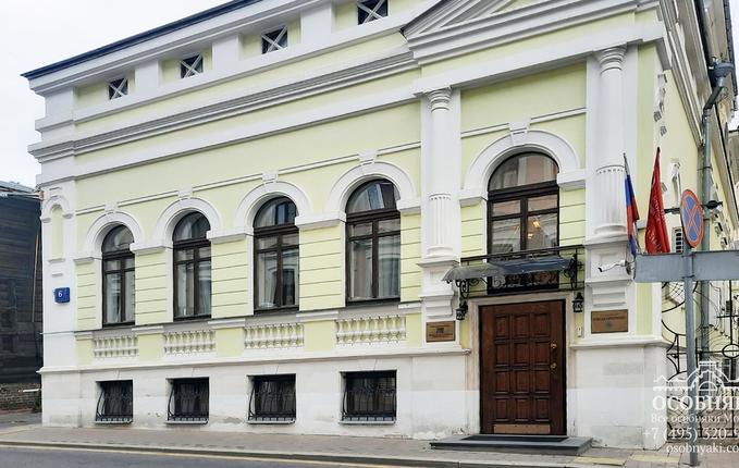 в Сеченовском переулке, 6С1, площадь 977 м