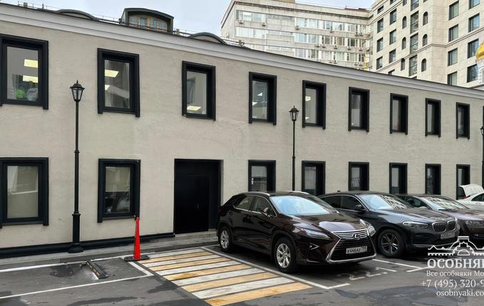 на Овчинниковской набережной, 18/1, площадь 276 м