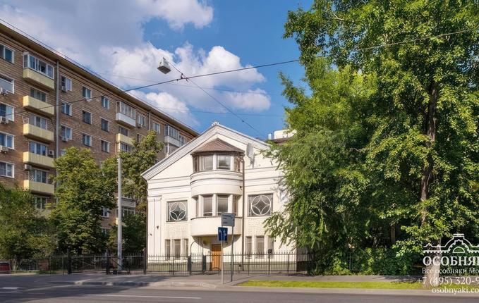 на Вятской улице, 64, площадь 811 м