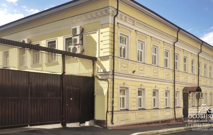 в Мартыновском переулке, 2, площадь 582 м