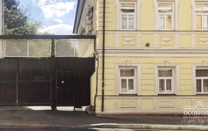 в Мартыновском переулке, 2, площадь 582 м