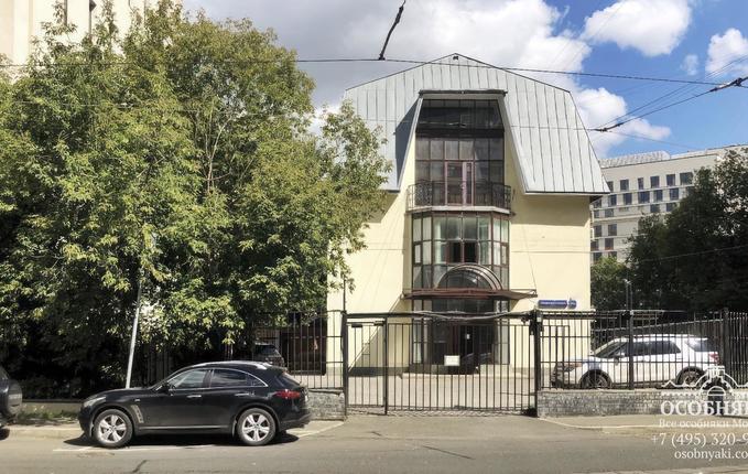 на Большой Андроньевской, 17А, площадь 1272 м